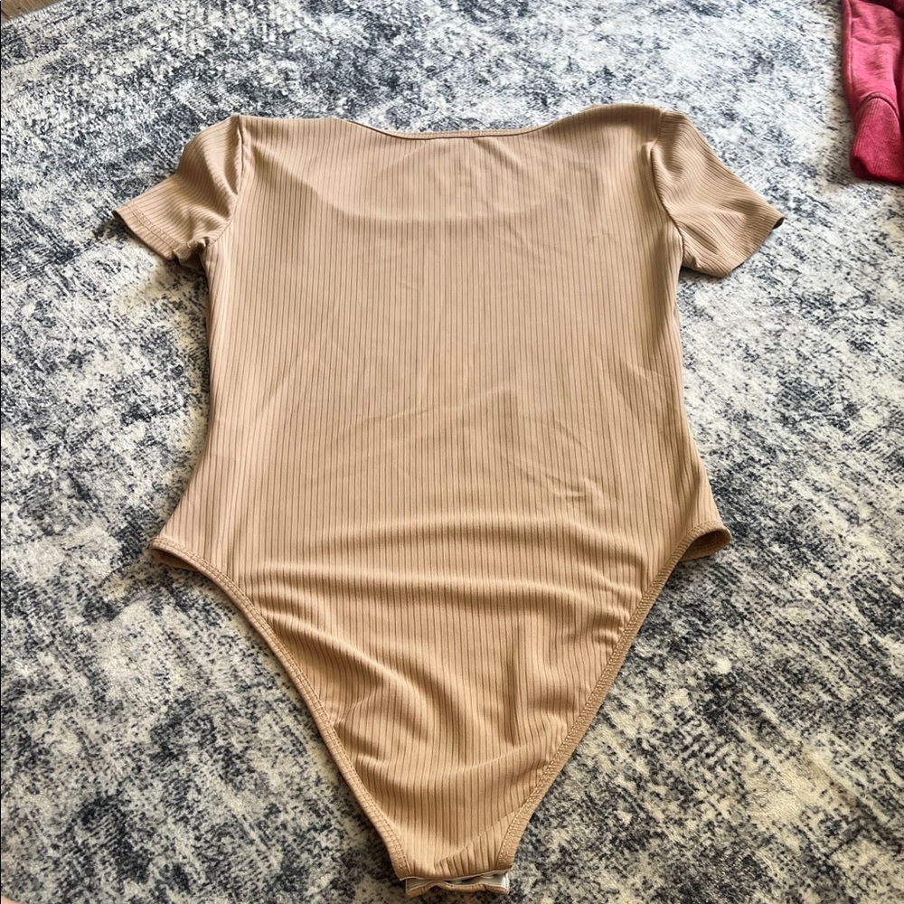Tan Ribbed Bodysuit - Picture 4 of 4
